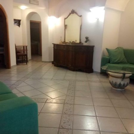 Villa Pithecusa Иския Екстериор снимка
