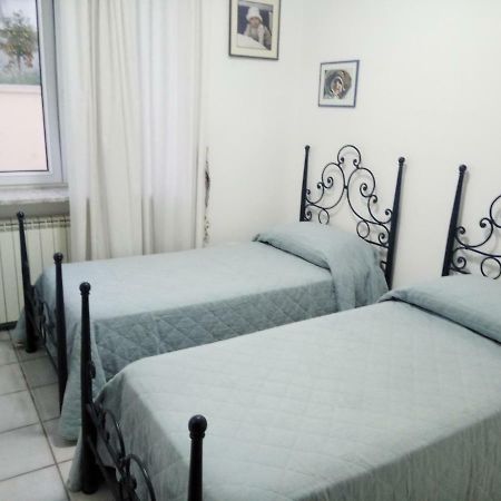 Villa Pithecusa Иския Екстериор снимка