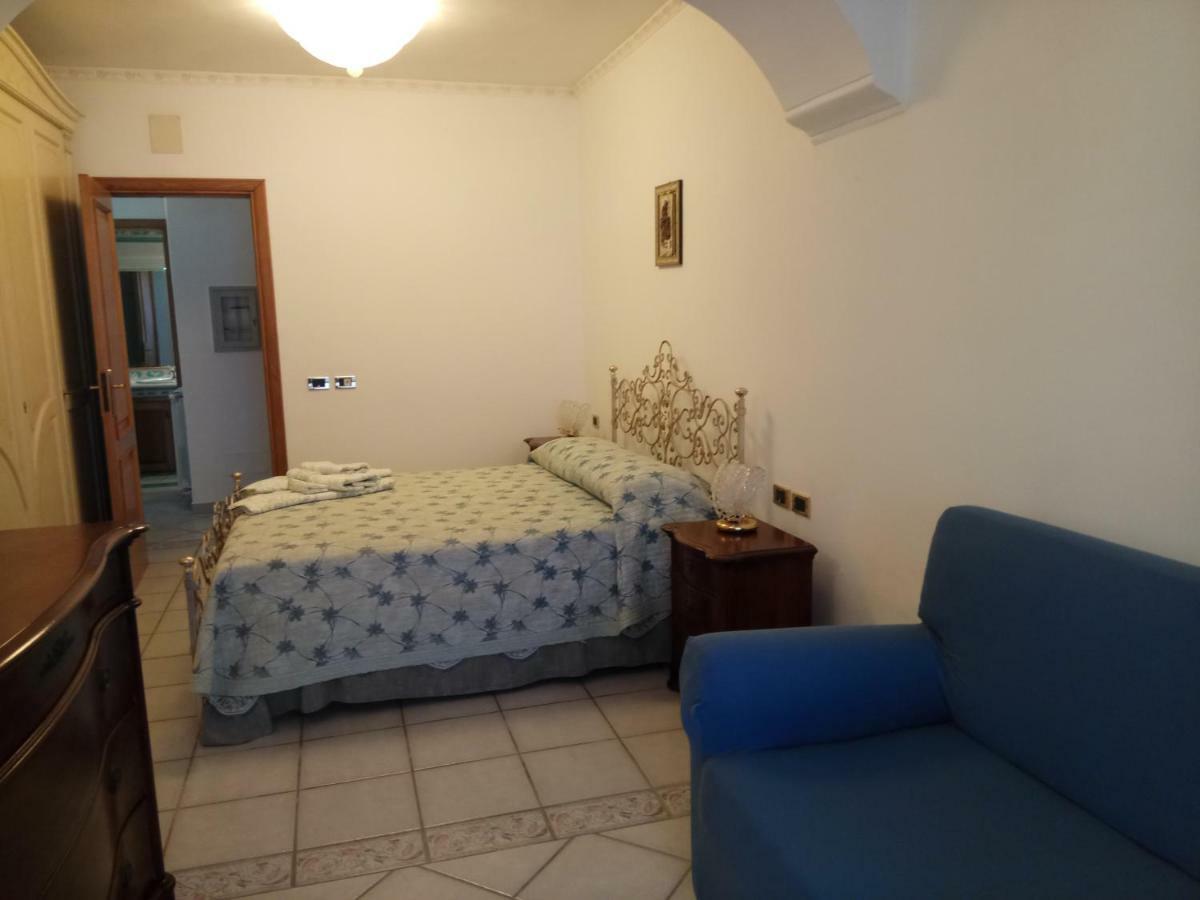 Villa Pithecusa Иския Екстериор снимка