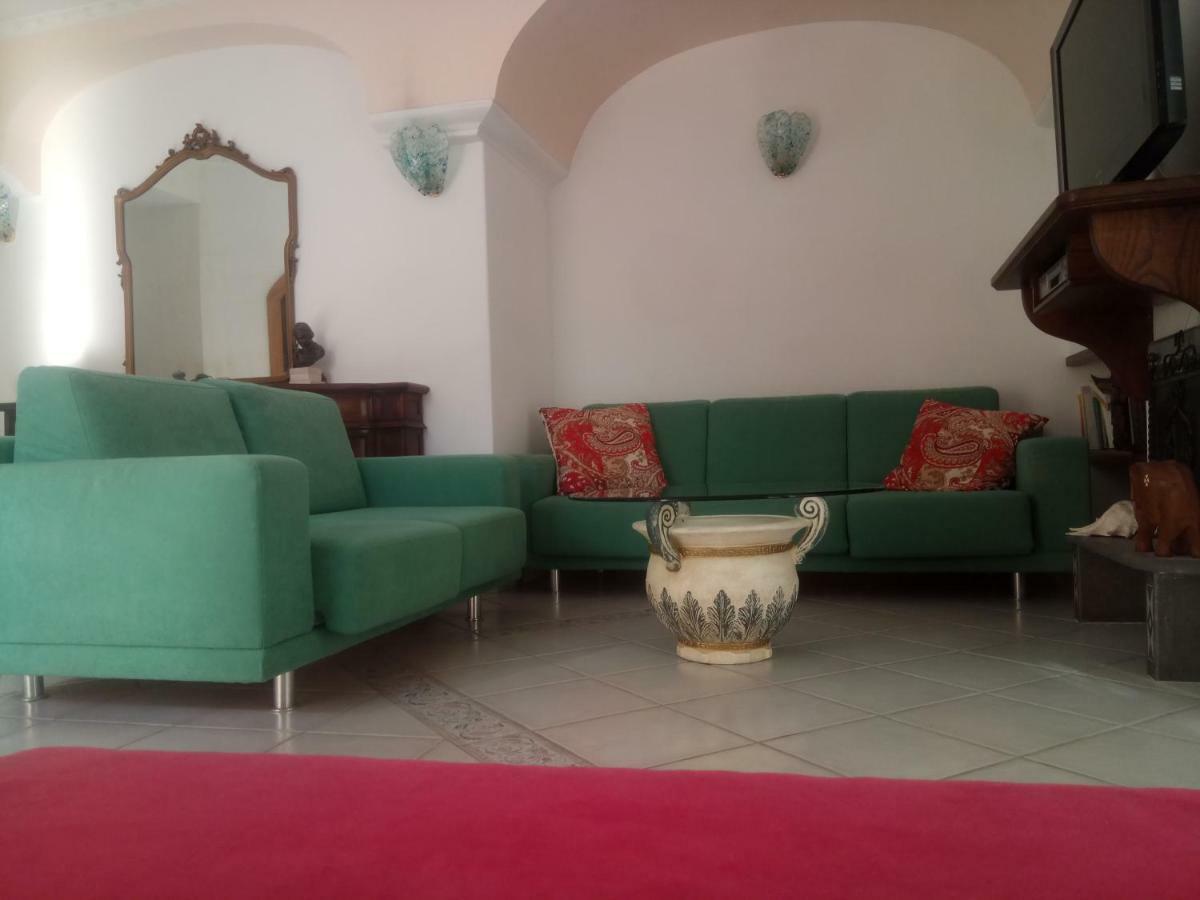 Villa Pithecusa Иския Екстериор снимка