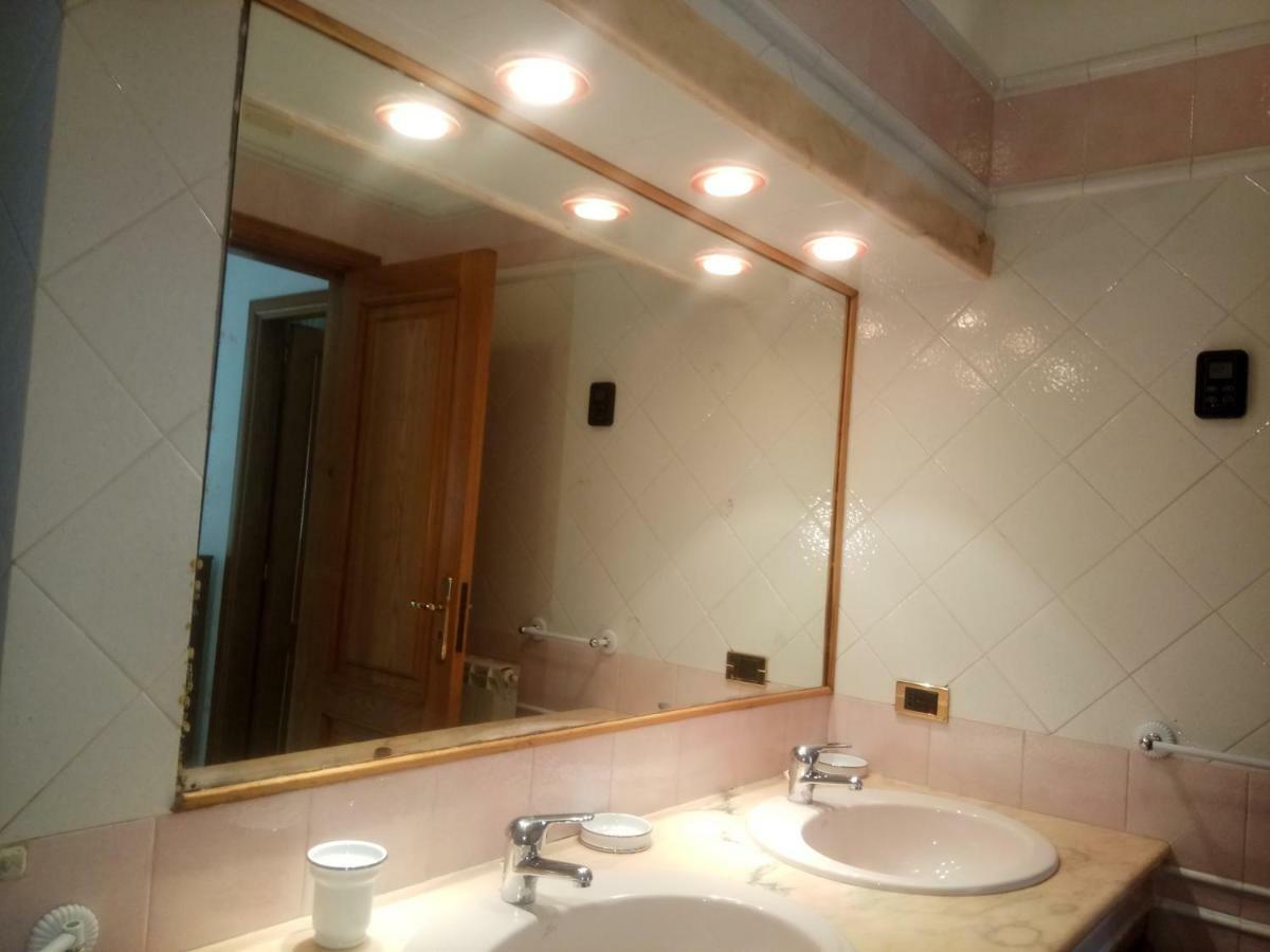 Villa Pithecusa Иския Екстериор снимка